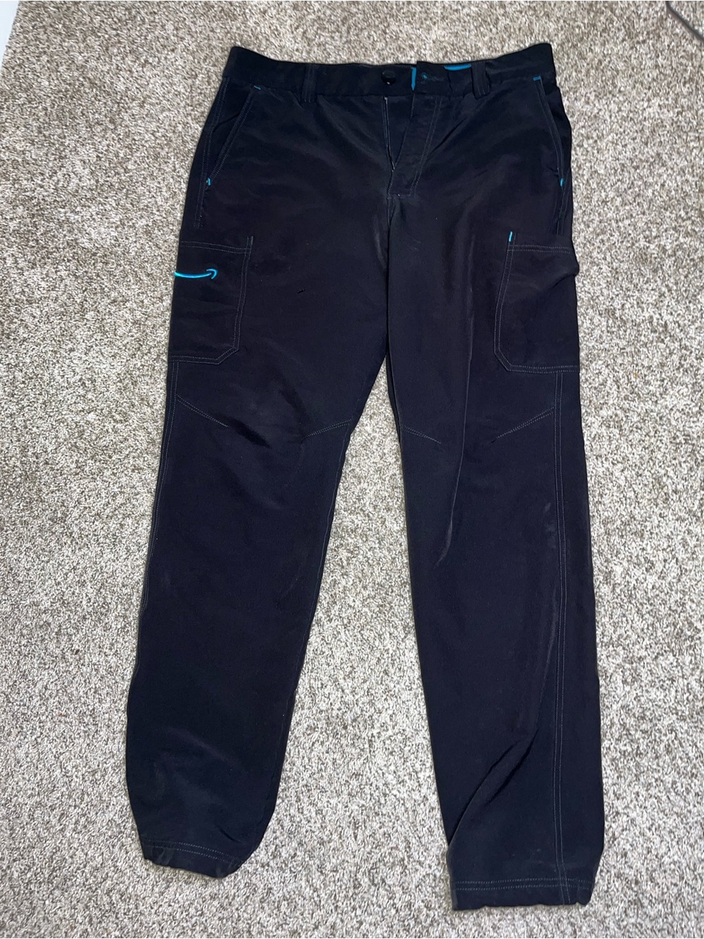 Amazon Black Cargo Work Pants with Teal Accent Size Large 34-37
